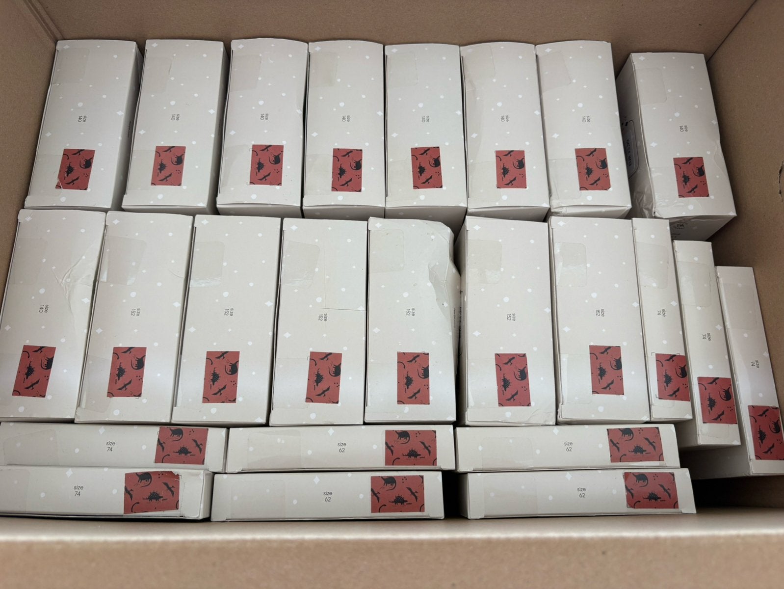 Opkoper gezocht : Feetje Pyjama Brique 40 stuks KM, Ophalen of Verzenden, Nieuw