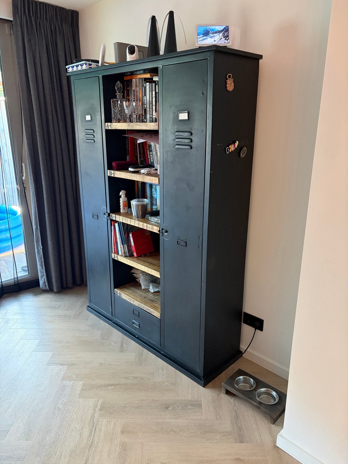 Industriële kast met houten planken metaal, mango hout, Ophalen, Gebruikt, 100 tot 150 cm, Metaal