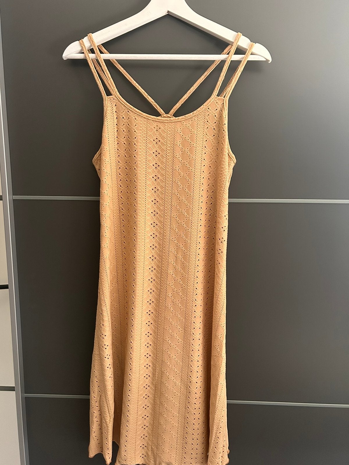 Nieuwe Dames jurk, Ophalen, Zo goed als nieuw, Roze, Onder de knie