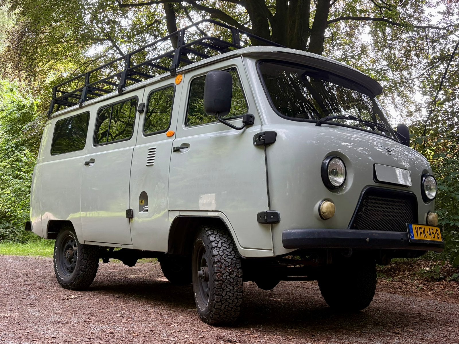 UAZ Bukhanka 2020 Grijs, Auto's, Bestelauto's, 4 cilinders, 1905 kg, Vierwielaandrijving, Particulier
