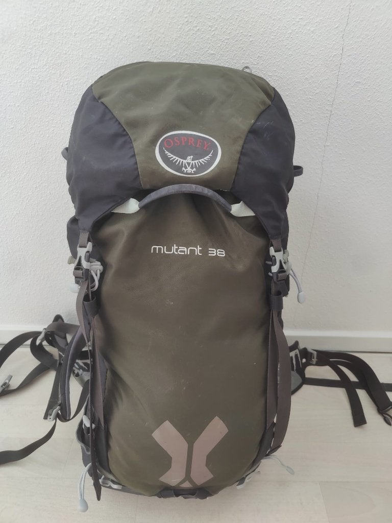 Osprey mutant rugzak - 38 liter, 40 cm of meer, Zo goed als nieuw, Waterdicht, 60 cm of meer