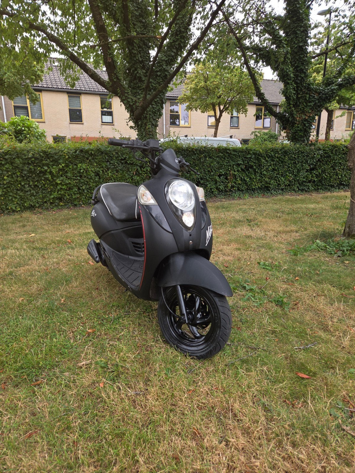 sym mio met kenteken!, Fietsen en Brommers, Scooters | SYM, Gebruikt, Mio, Maximaal 25 km/u, Benzine, Ophalen of Verzenden