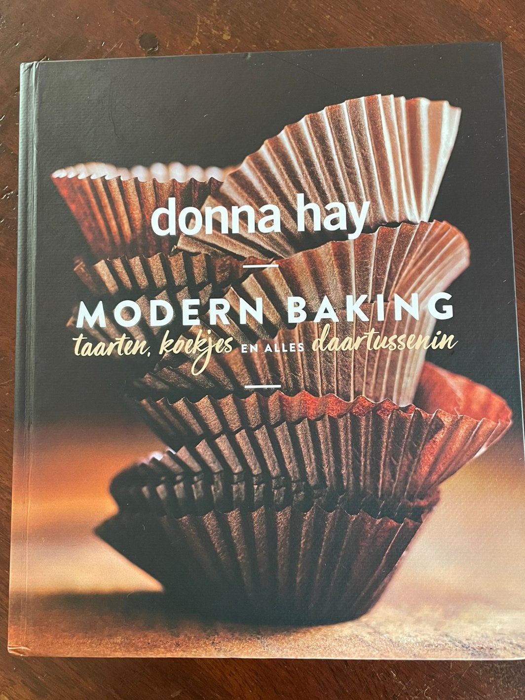 Donna Hay - Modern baking Nieuw, Ophalen of Verzenden, Nieuw, Donna Hay, Taart, Gebak en Desserts