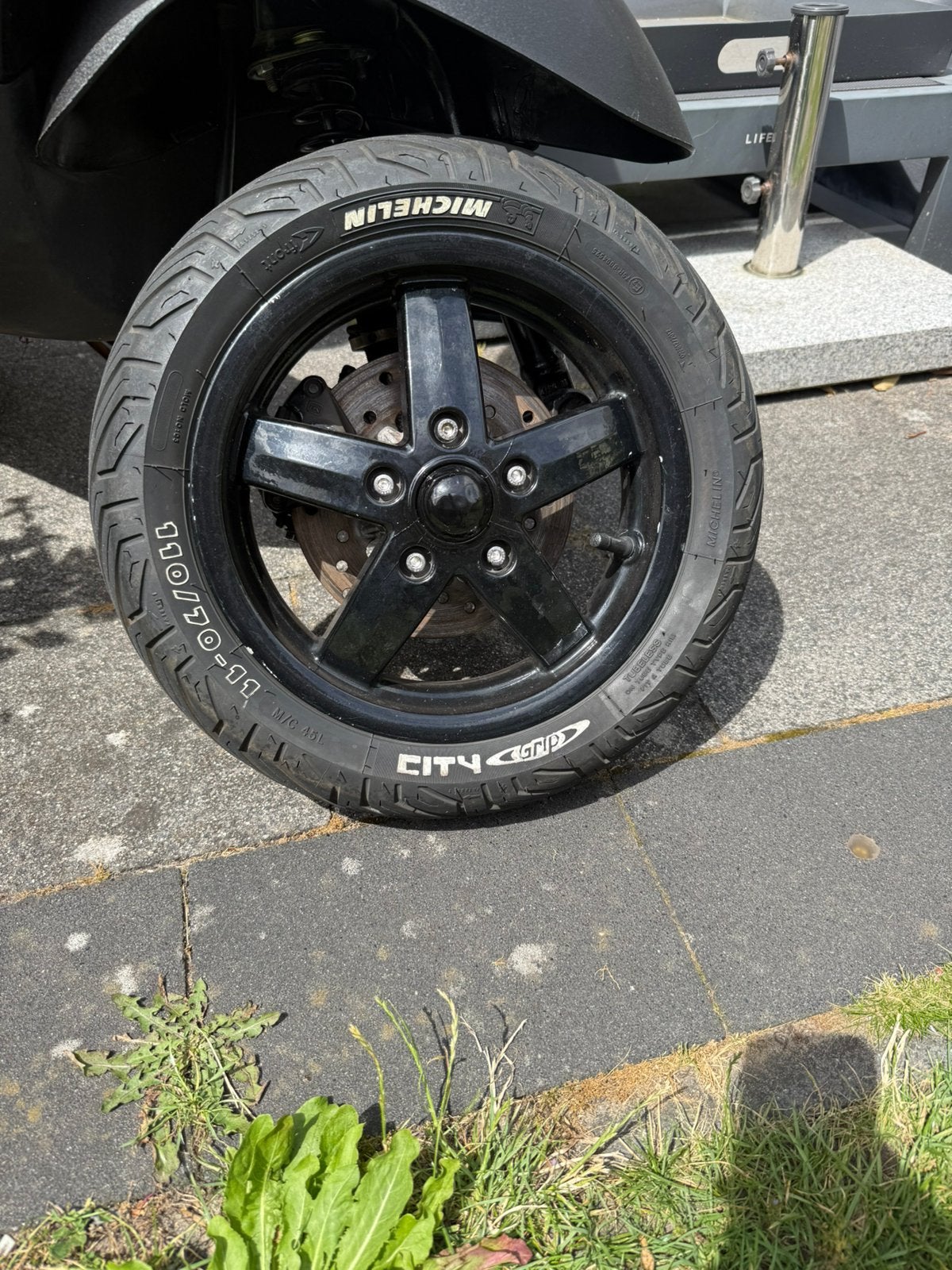 Vespa lx velg zwart met michelin band, Ophalen, Zo goed als nieuw, Overige typen