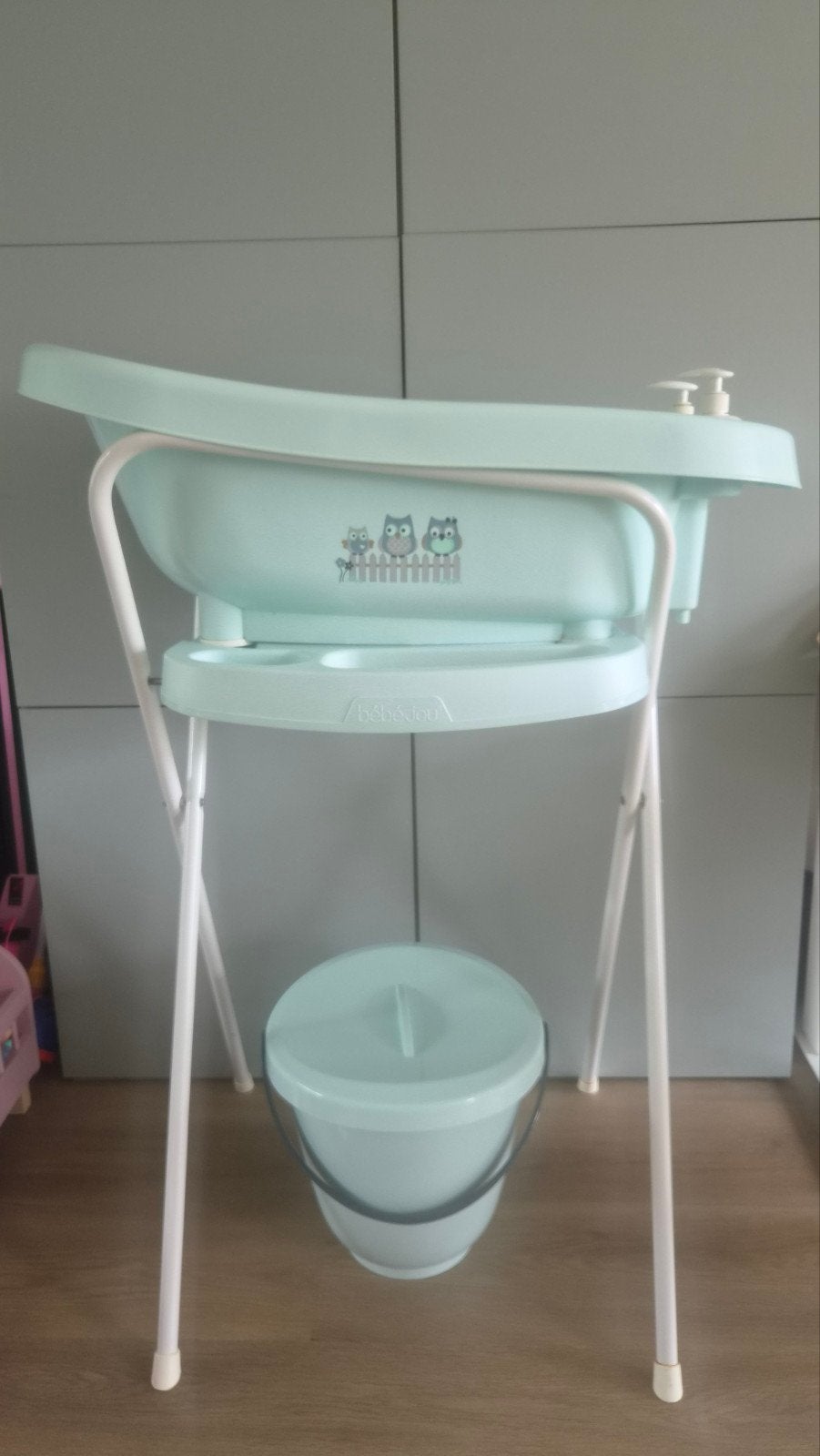Bébé-jou babybadje met standaard en emmer met deksel, Kinderen en Baby's, Ophalen, Gebruikt, Badje, Bébé-jou