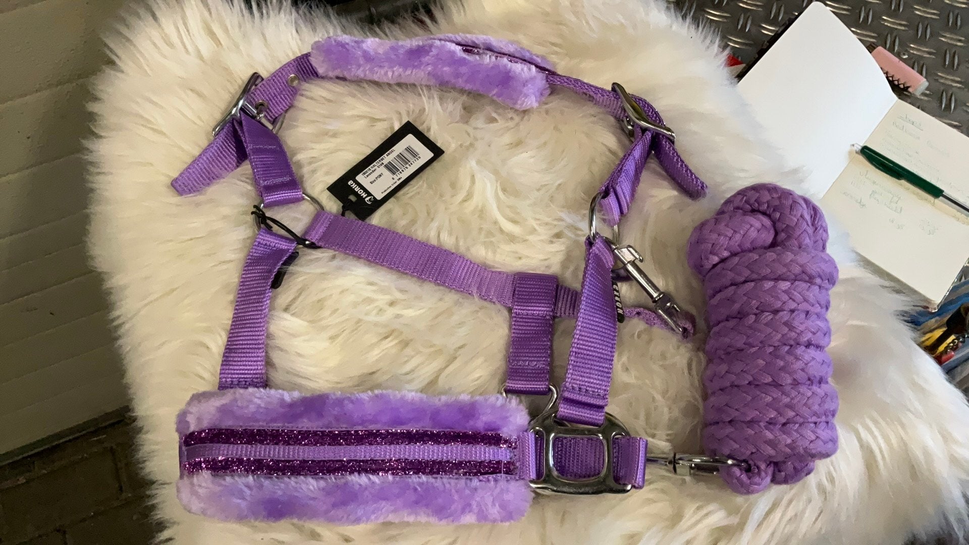 Nieuw Horka halster met touw Lila maat pony, Ophalen, Nieuw, Pony, Halster