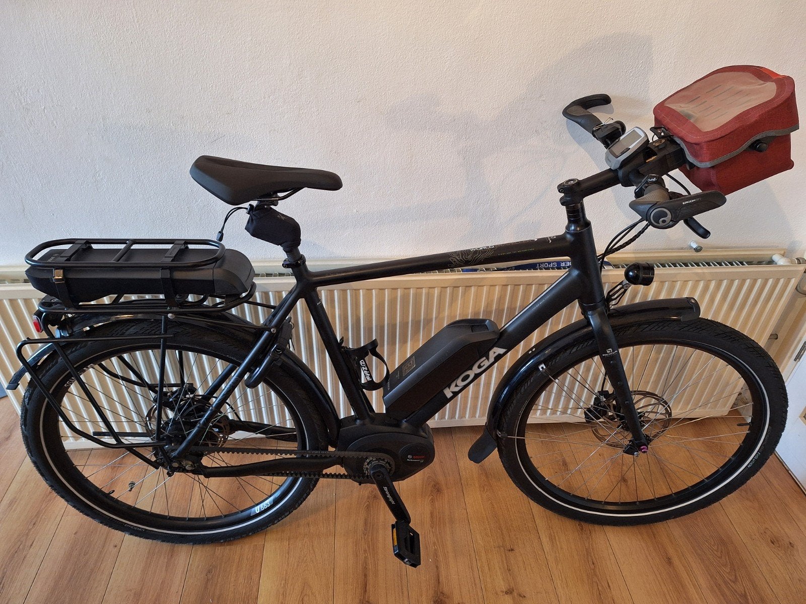 Koga World Traveller 900W E-Rohloff 14 speed 57cm Bosch, Gebruikt, 50 km per accu of meer, 55 tot 59 cm, Ophalen