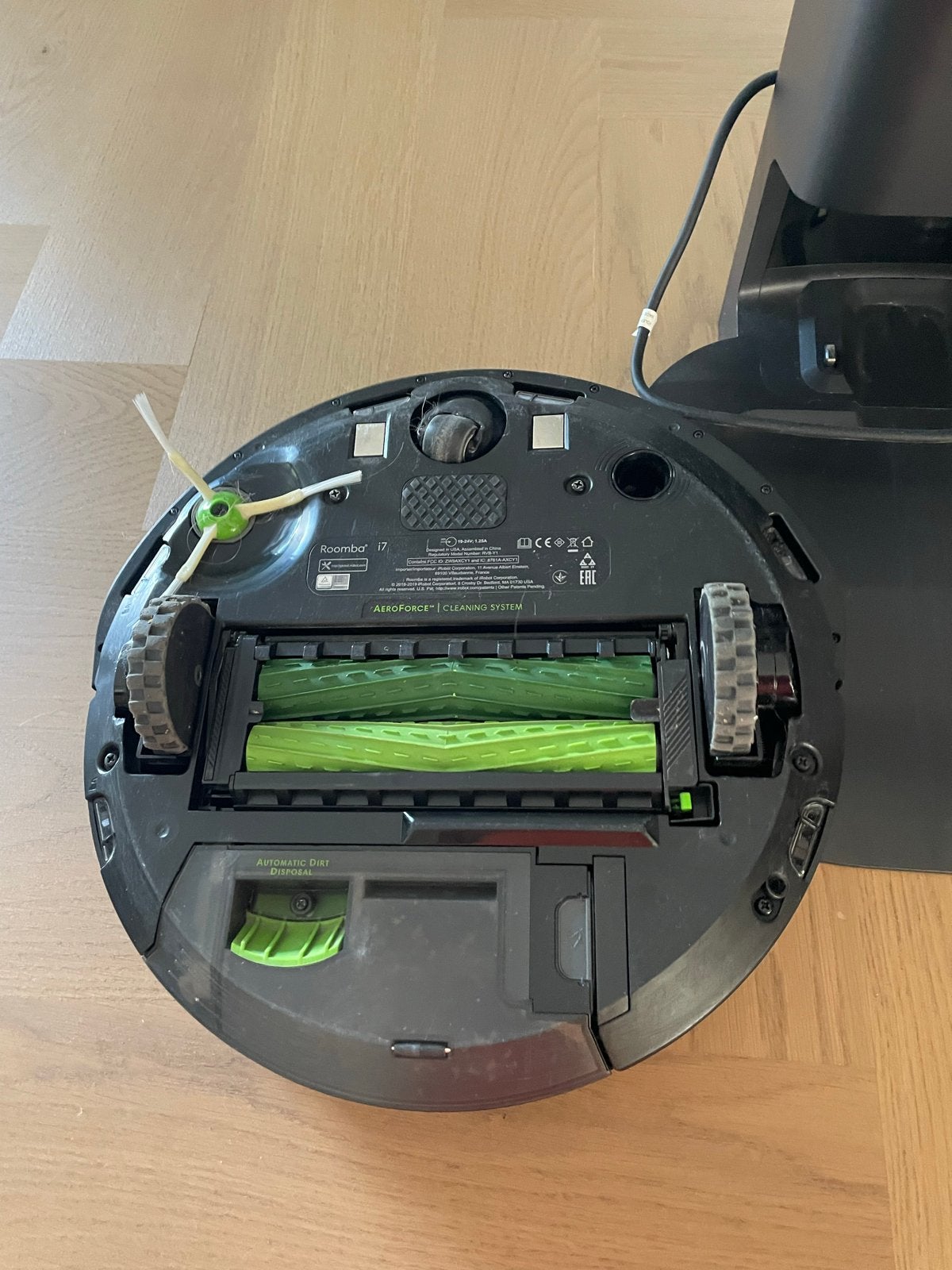 iRobot Roomba i7 Robotstofzuiger -, Witgoed en Apparatuur, Stofzuigers, Ophalen, Gebruikt, IRobot, Automatisch legen