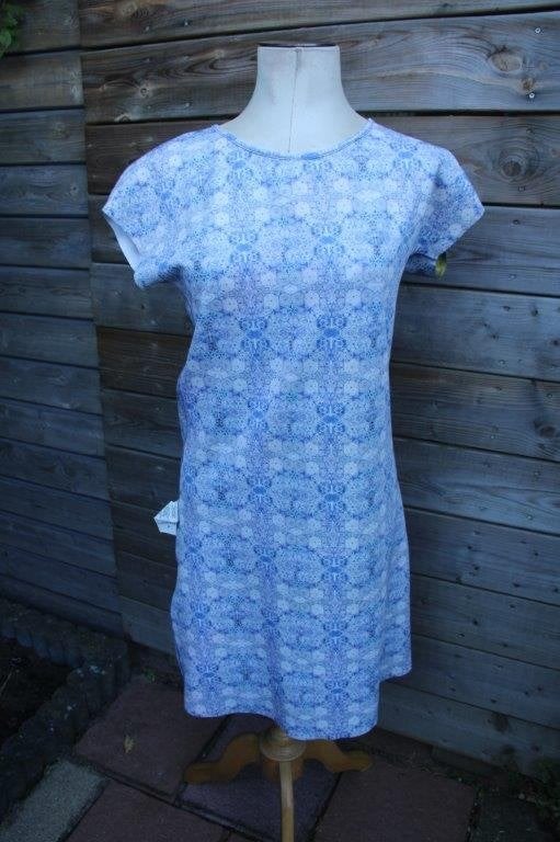 Jurk blauw/ gekleurd 2 zijdig Callantsoog mt M Vaste prijs, Maat 38/40 (M), Blauw, Ophalen of Verzenden, Zo goed als nieuw