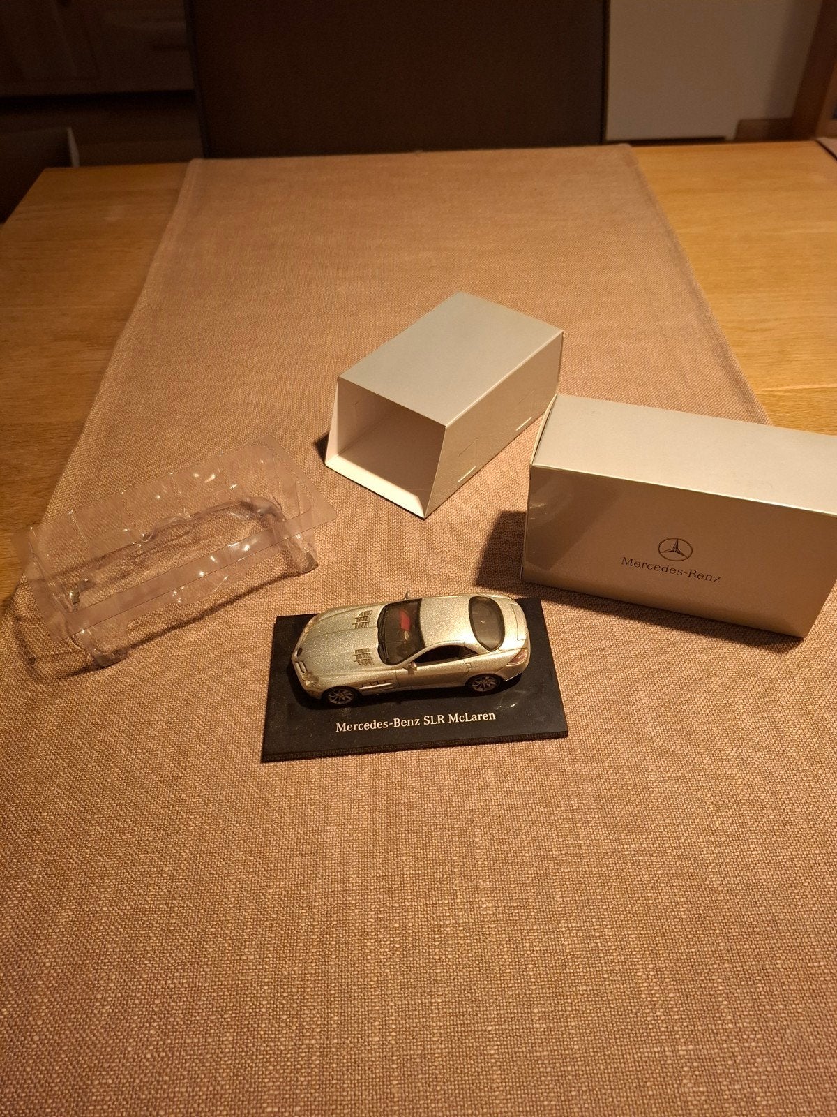 Mercedes SLR McLaren 1:43, Ophalen of Verzenden, Nieuw, Auto, MiniChamps