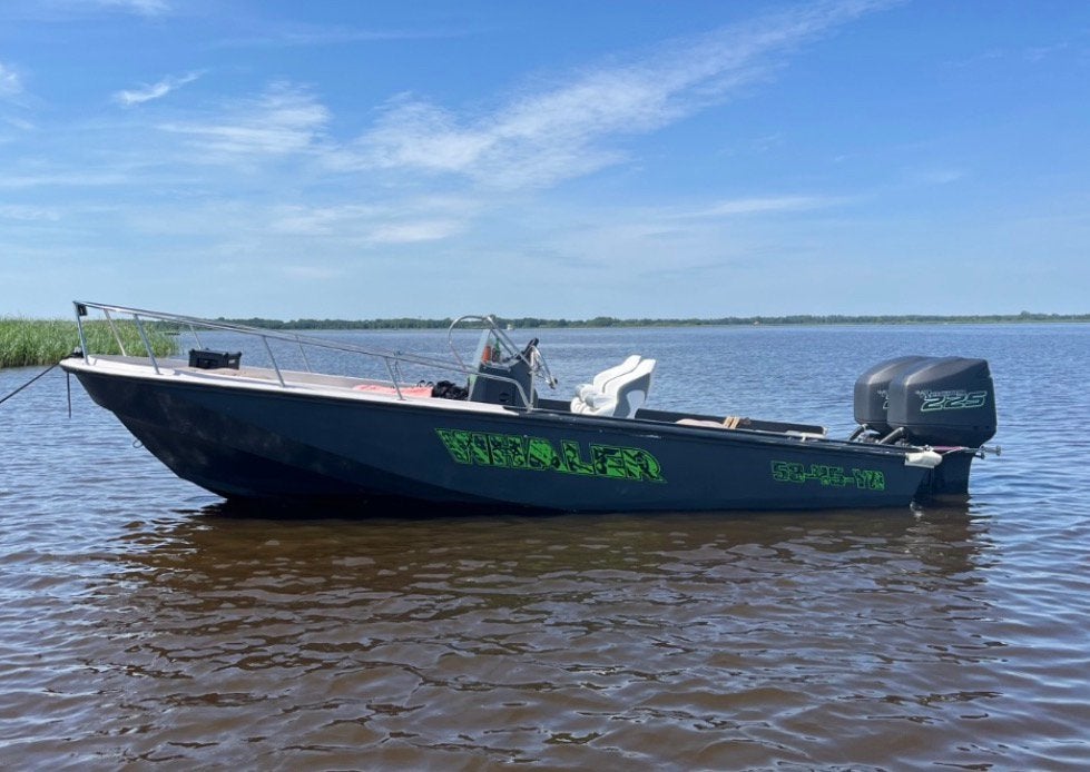 Boston Whaler 22 outrage (casco), Watersport en Boten, Ophalen of Verzenden, Gebruikt, Polyester