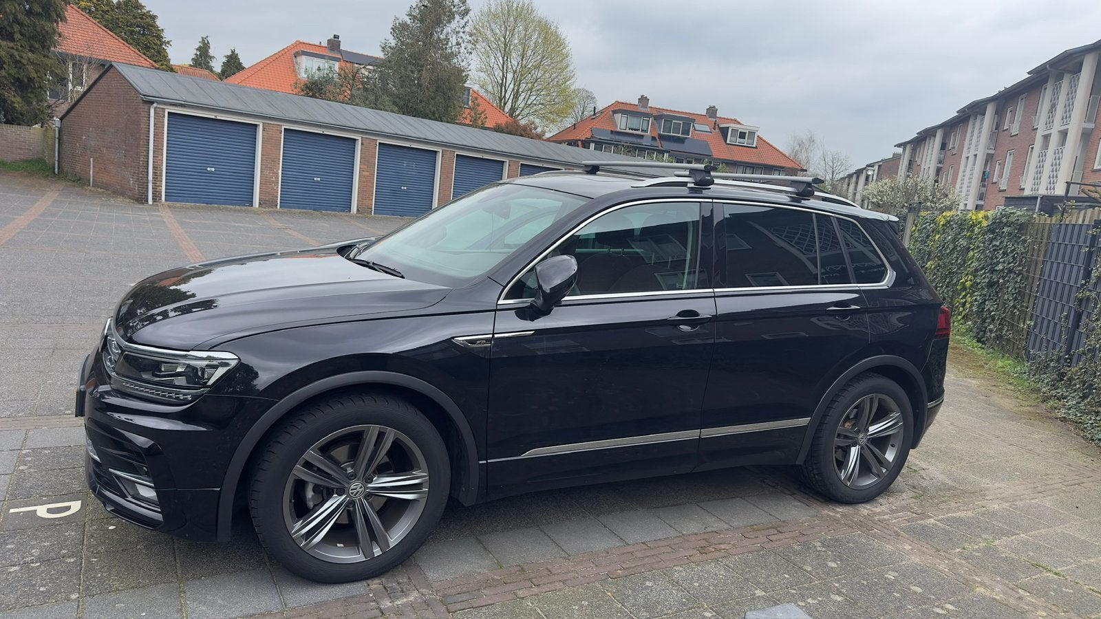 Dakdragers Thule VW Tiguan tot 2026, Auto diversen, Dakdragers, Ophalen, Zo goed als nieuw