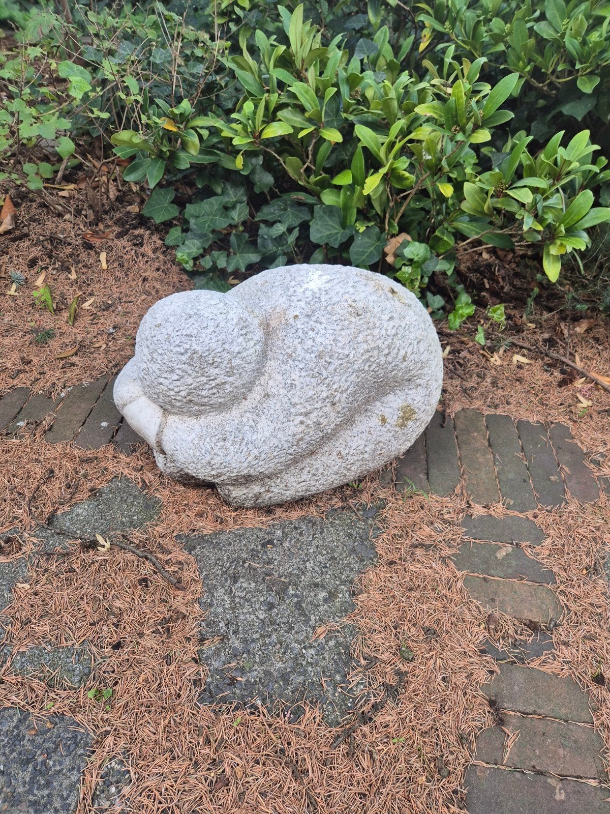 Abstracte stenen sculptuur voor tuin of interieur, Ophalen, Handgemaakt, 20 - 50 cm, Steen of Keramiek