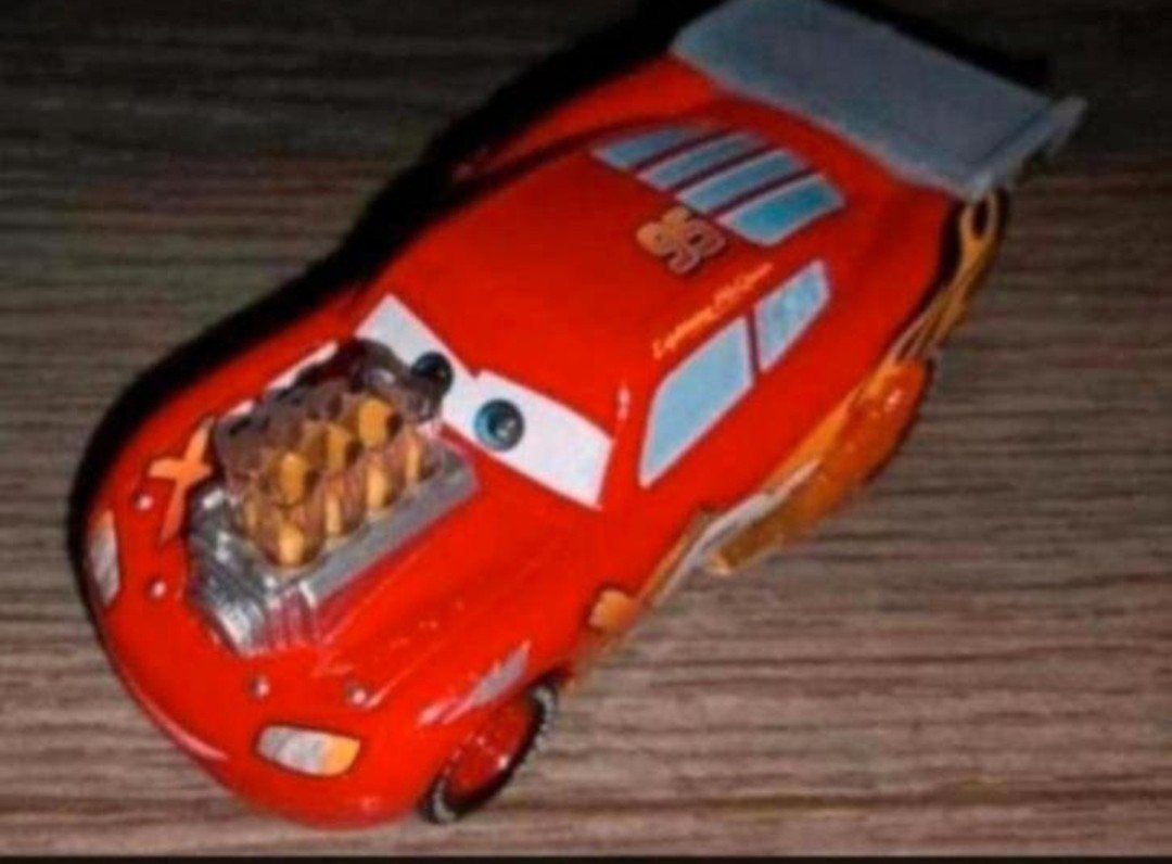 🚙metalen cars drag racer: bliksem mcqueen🚙, Kinderen en Baby's, Verzenden, Zo goed als nieuw