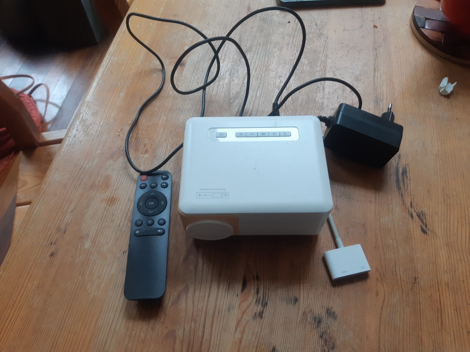 Mini Beamer Yoton Y3 met Lightning naar HDMI Adapter, Audio, Tv en Foto, Gebruikt, HD (720), LED, Ophalen of Verzenden