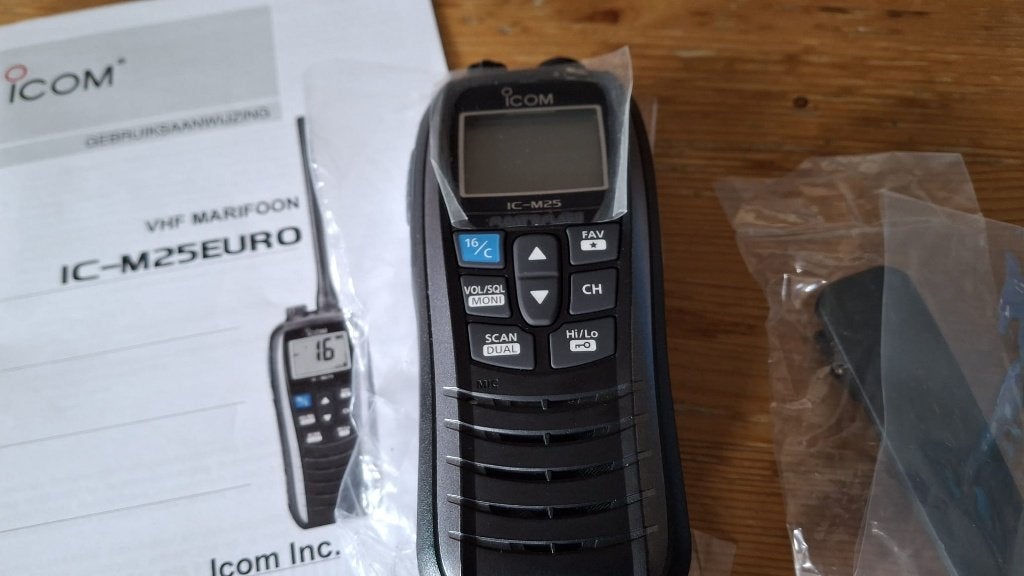 Marifoon handheld, Ophalen of Verzenden, Zo goed als nieuw, Communicatie