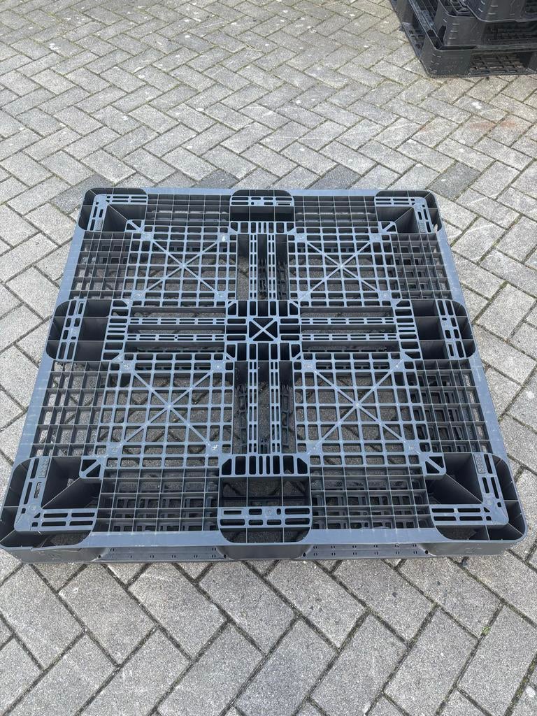 [GRATIS]Gebruikte kunststof pallet, 1100x1100x130mm, rooster, Doe-het-zelf en Verbouw, Overige Doe-het-zelf en Verbouw, Ophalen