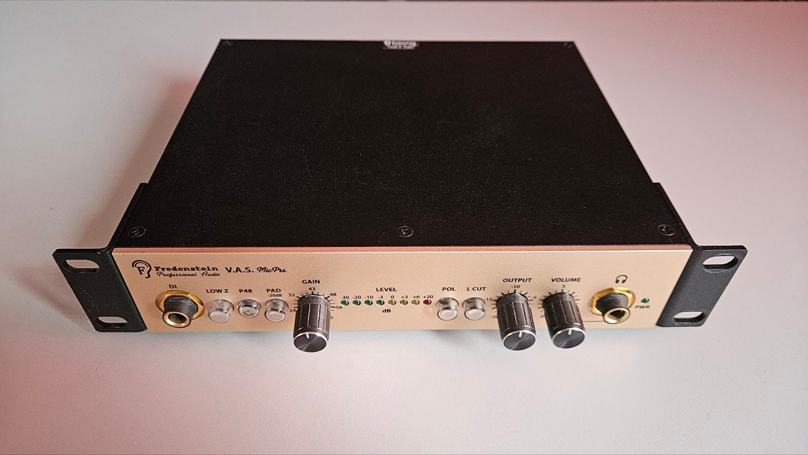 Fredenstein V.A.S. MicPre incl rack mount kit, Muziek en Instrumenten, Ophalen of Verzenden, Zo goed als nieuw, Overige typen