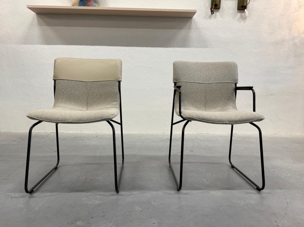 2 Nieuw Leolux Ditte eetkamerstoel loft stof design stoel, Huis en Inrichting, Stoelen, Leolux, Twee, Overige kleuren, Nieuw