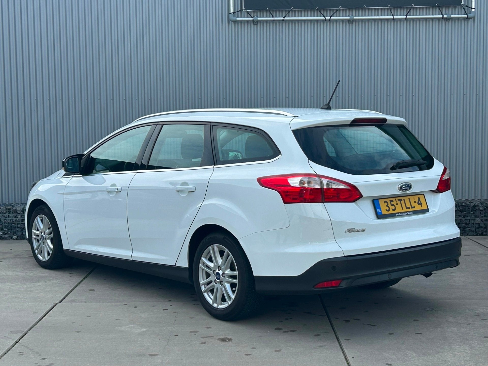 Foto 3 van Ford Focus Wagon 1.6 TI-VCT Titanium, Navi, Clima, Cruise, Z