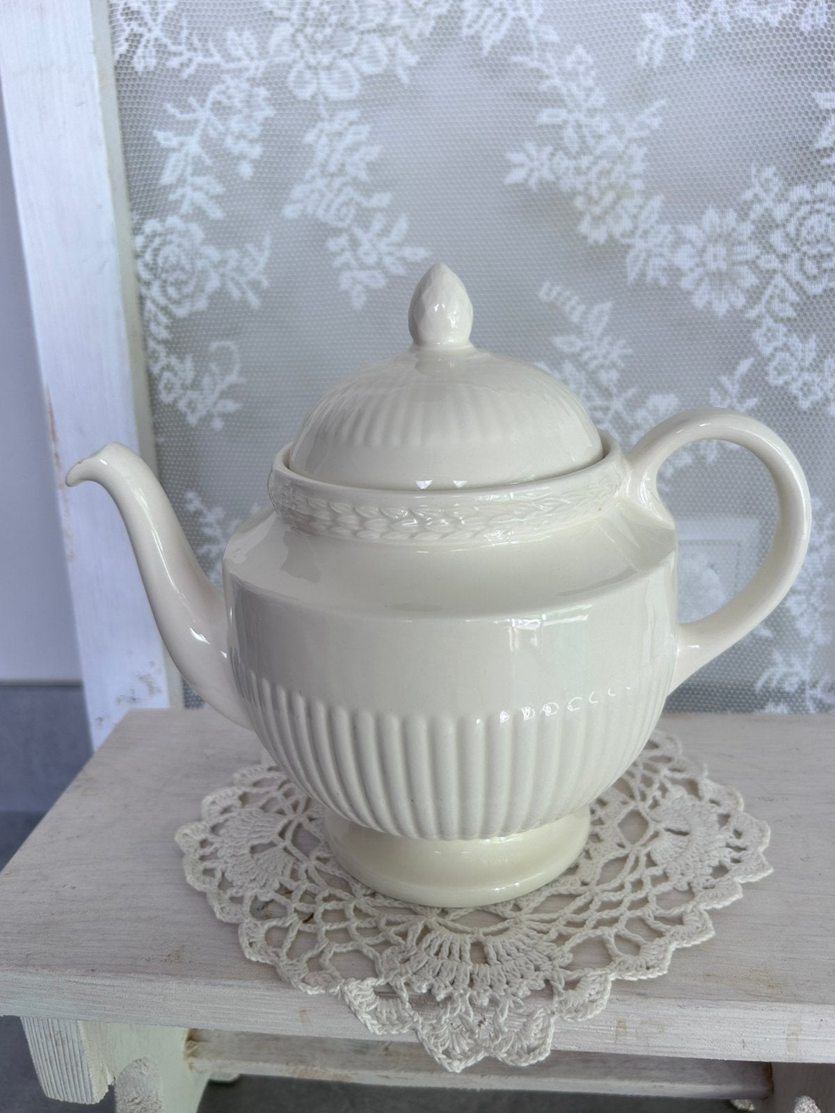 Wedgwood Theepot edme Plain, Huis en Inrichting, Ophalen of Verzenden, Zo goed als nieuw, Aardewerk, Overige typen