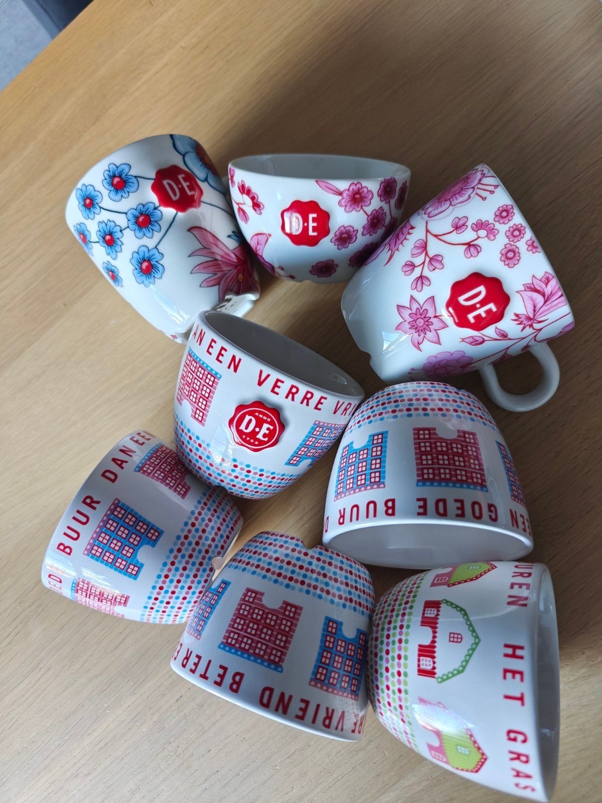 Douwe Egberts en HyLPER Heritage Mokken/Kopjes, Overige merken, Keramiek, Ophalen of Verzenden, Zo goed als nieuw
