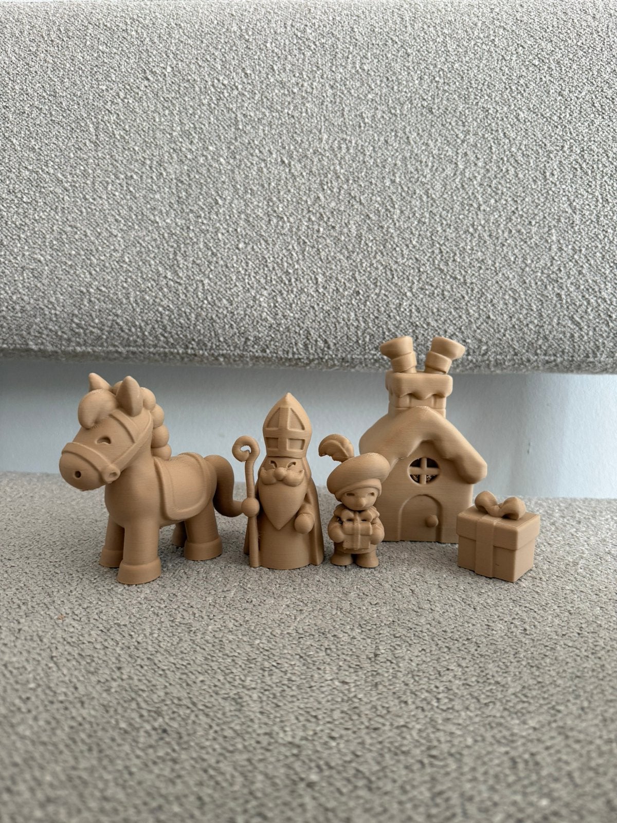 Sinterklaas decoratie set beeld Sint Piet Paard en cadautje, Diversen, Ophalen of Verzenden, Nieuw