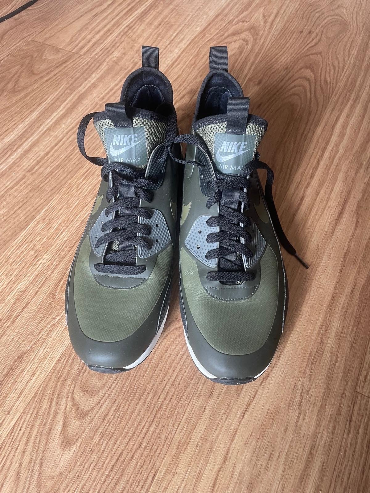 Nike Air Max 90 Ultra Mid Winter - Maat 42,5, Ophalen of Verzenden, Zo goed als nieuw, Overige kleuren, Sneakers of Gympen