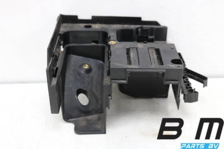 Houder voor zekeringkast VW Golf Plus 5 1K0907361B, Gebruikt