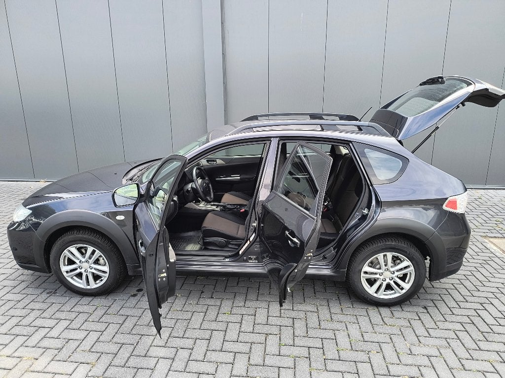 Subaru Impreza 2.0XV AWD 2 inch lift, Nw apk/roadtrip ready!, Auto's, Subaru, Euro 5, Stof, Zwart, Origineel Nederlands