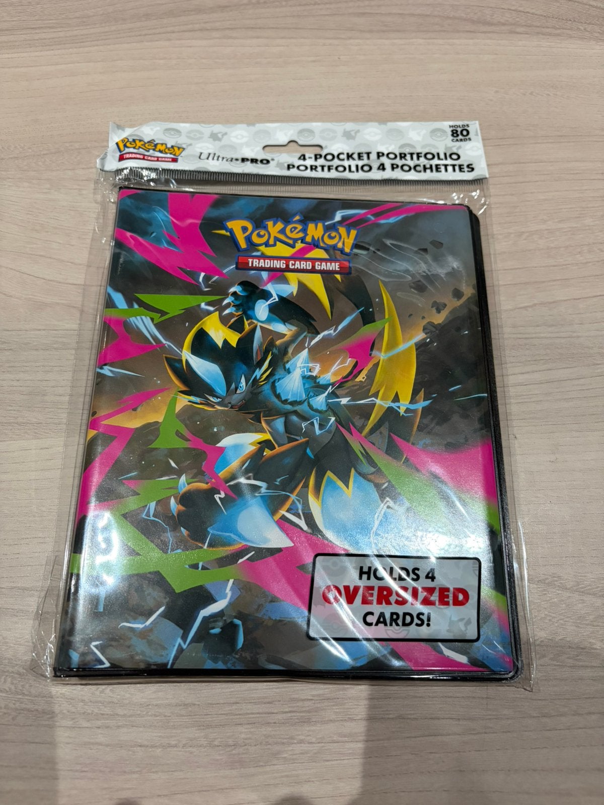 Mega Evolution Pitch Black 4-Pocket Portfolio Zeraora binder, Ophalen of Verzenden, Nieuw