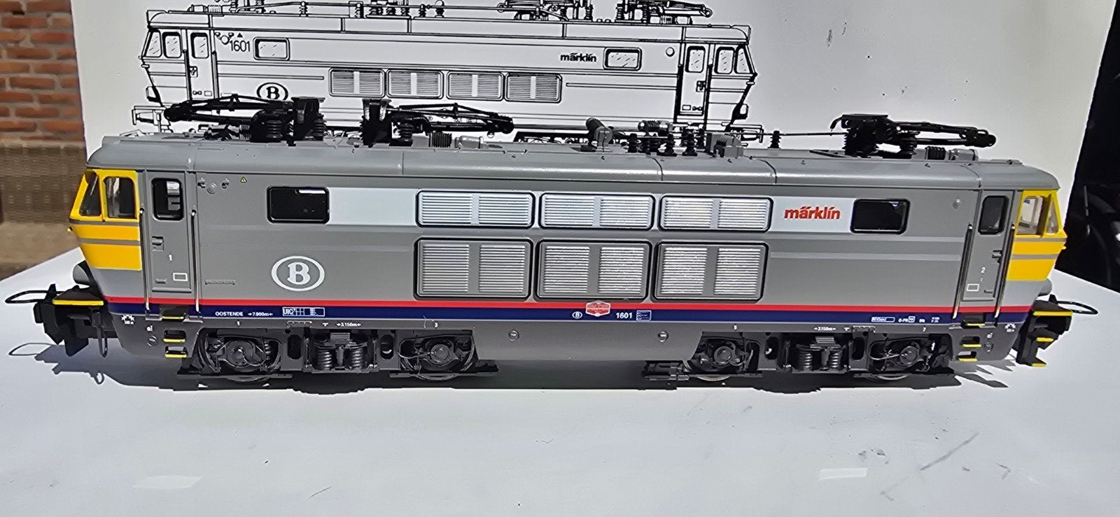 marklin/trix express SNCB serie 16 elok topstaat ovp, Hobby en Vrije tijd, Wisselstroom, Locomotief, Ophalen of Verzenden, Zo goed als nieuw