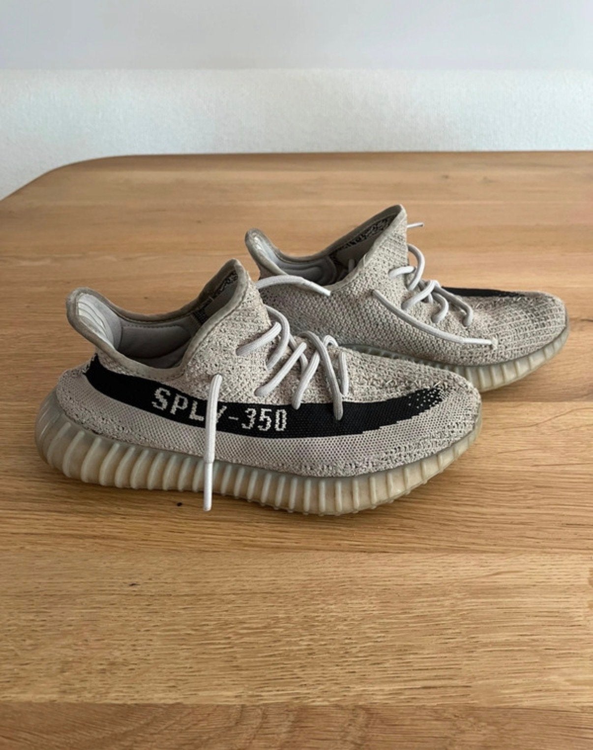 Adidas Yeezy Boost 350 V2 - Maat 42, Ophalen of Verzenden, Gedragen, Sneakers of Gympen