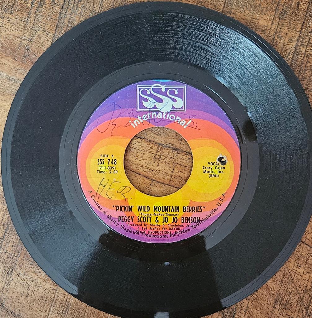 Peggy Scott & Jo Jo Benson - Pickin' wild Mountain berries, Ophalen of Verzenden, Gebruikt