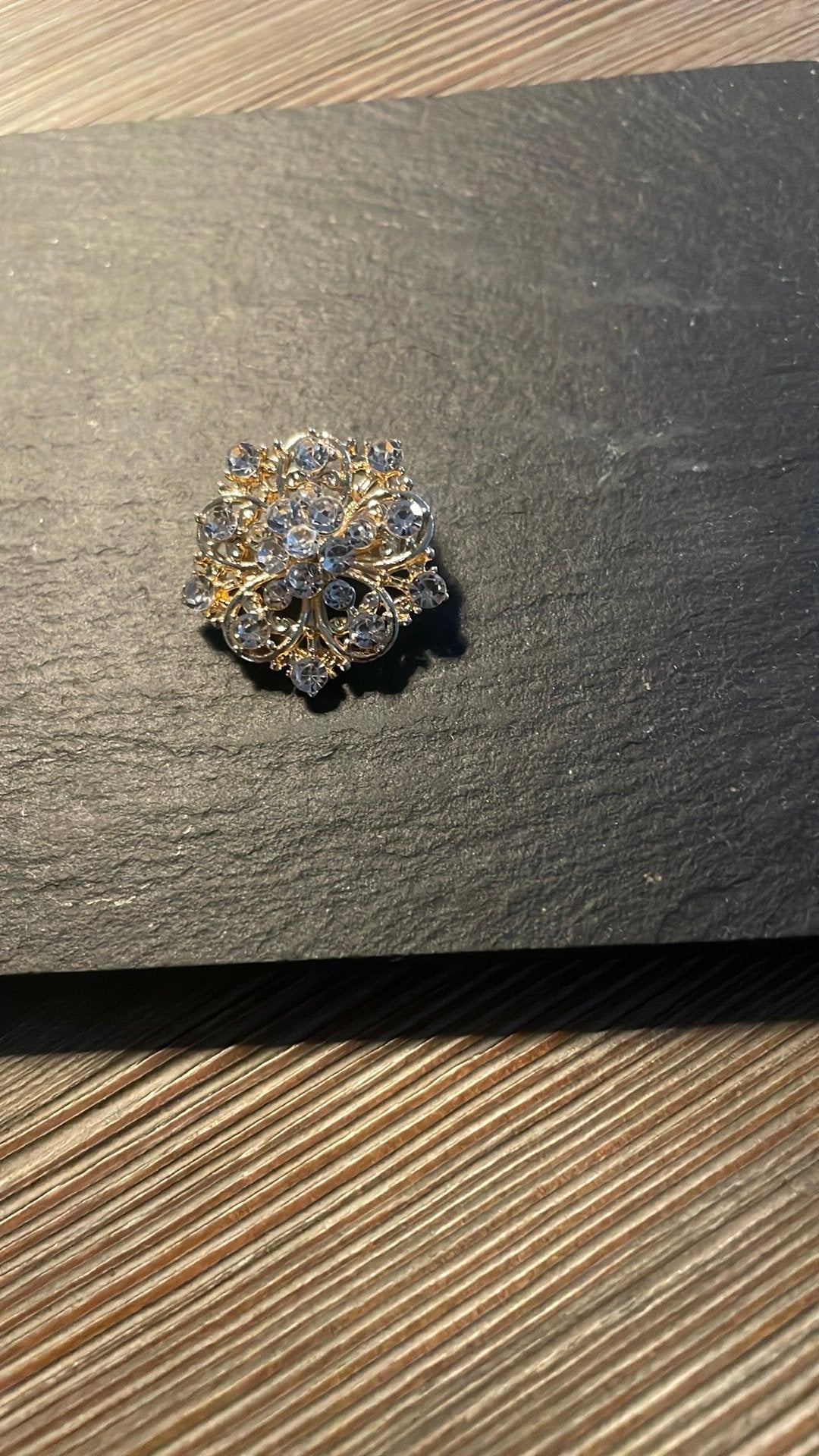 Vintage broche, Ophalen of Verzenden, Zo goed als nieuw, Goud, Overige materialen