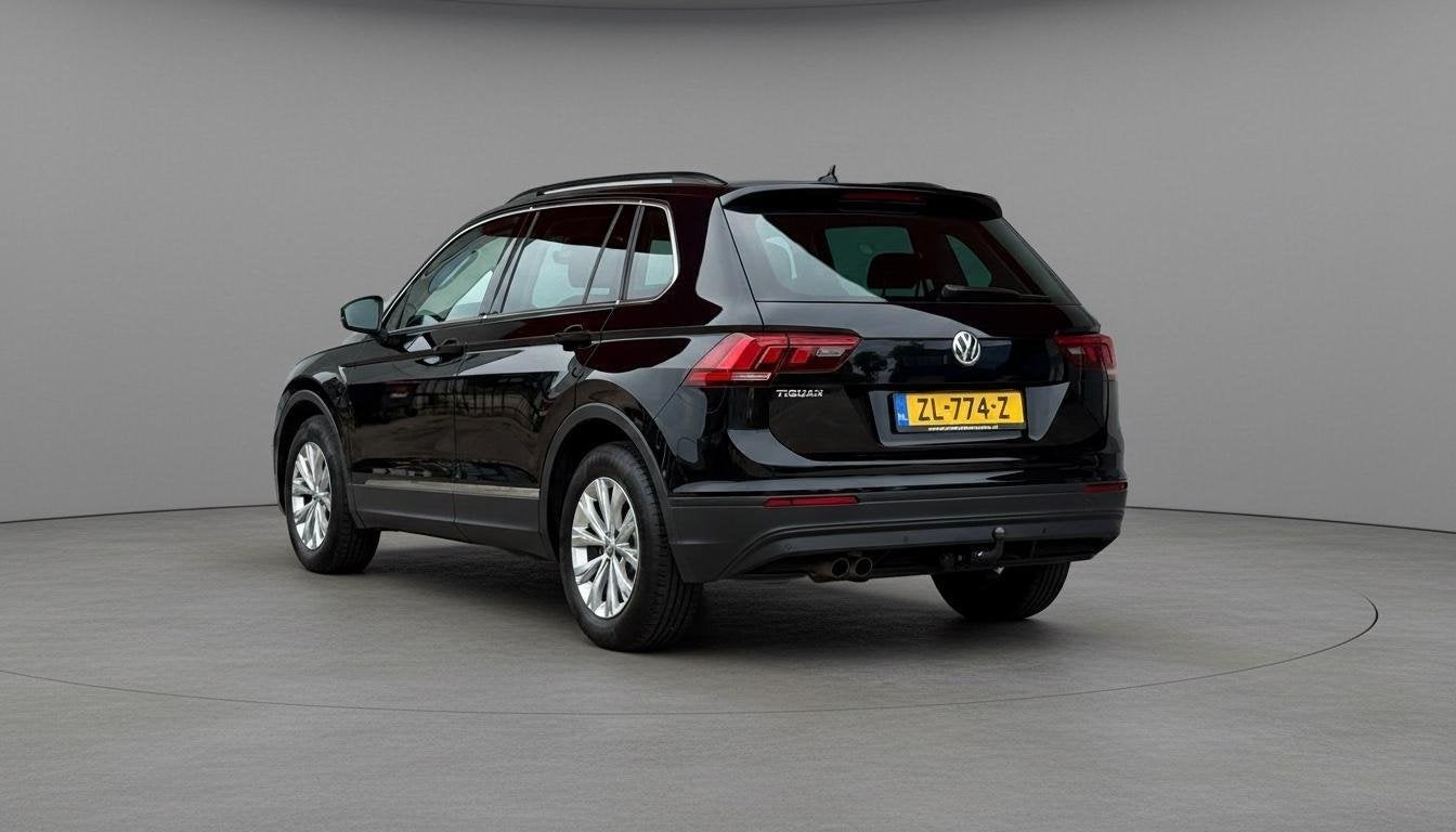 Volkswagen Tiguan 1.5 TSI ACT ✅Adapt.cruise ✅AppleCarpla, Auto's, Gebruikt, Zwart, Origineel Nederlands, SUV of Terreinwagen