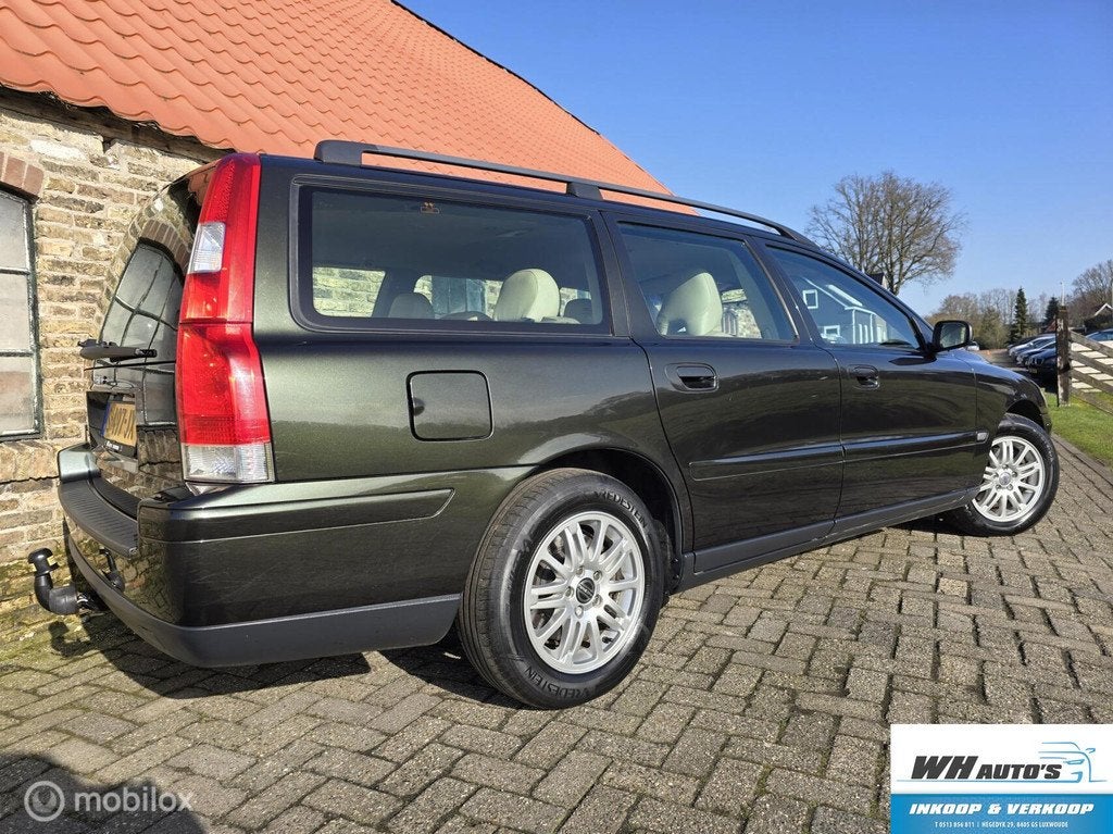 Volvo V70 2.4 Momentum, Auto's, Voorwielaandrijving, Euro 4, Geïmporteerd, Stoelverwarming