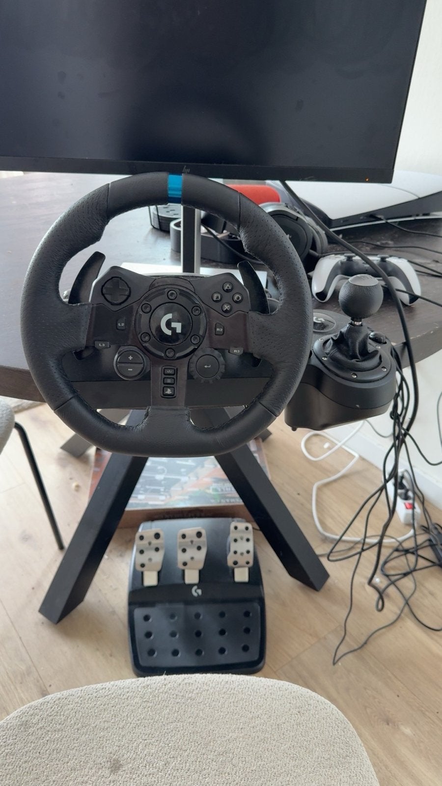 Logitech G923 racestuur met schakelpook en pedalen, Ophalen, Racestuur, Force feedback, Zo goed als nieuw