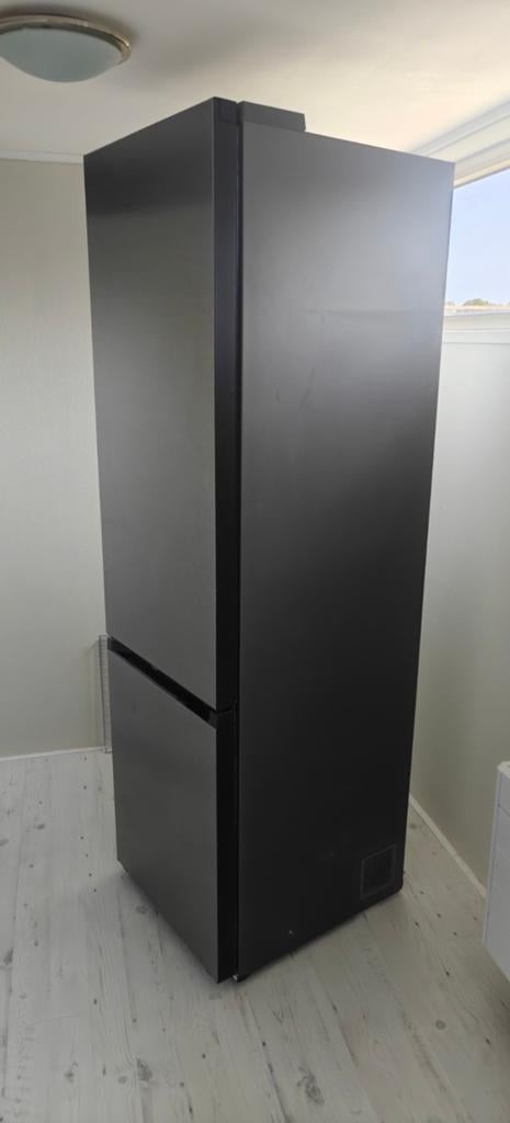 Samsung RB38A7B6AS9/EF Koel-vriescombinatie Zwart, Ophalen, 200 liter of meer, 60 cm of meer, Met aparte vriezer