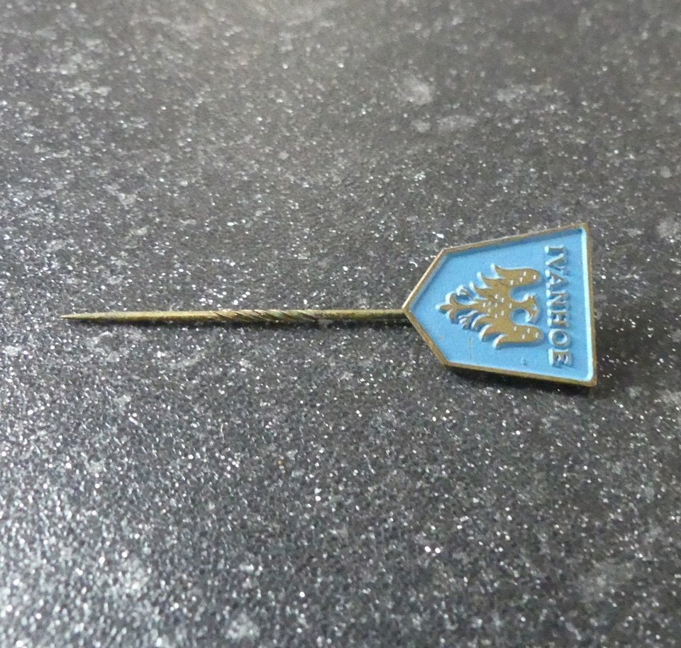 Ivanhoe pin oud speldje, Verzamelen, Speldjes, Pins en Buttons, Ophalen of Verzenden, Gebruikt, Figuurtje, Speldje of Pin