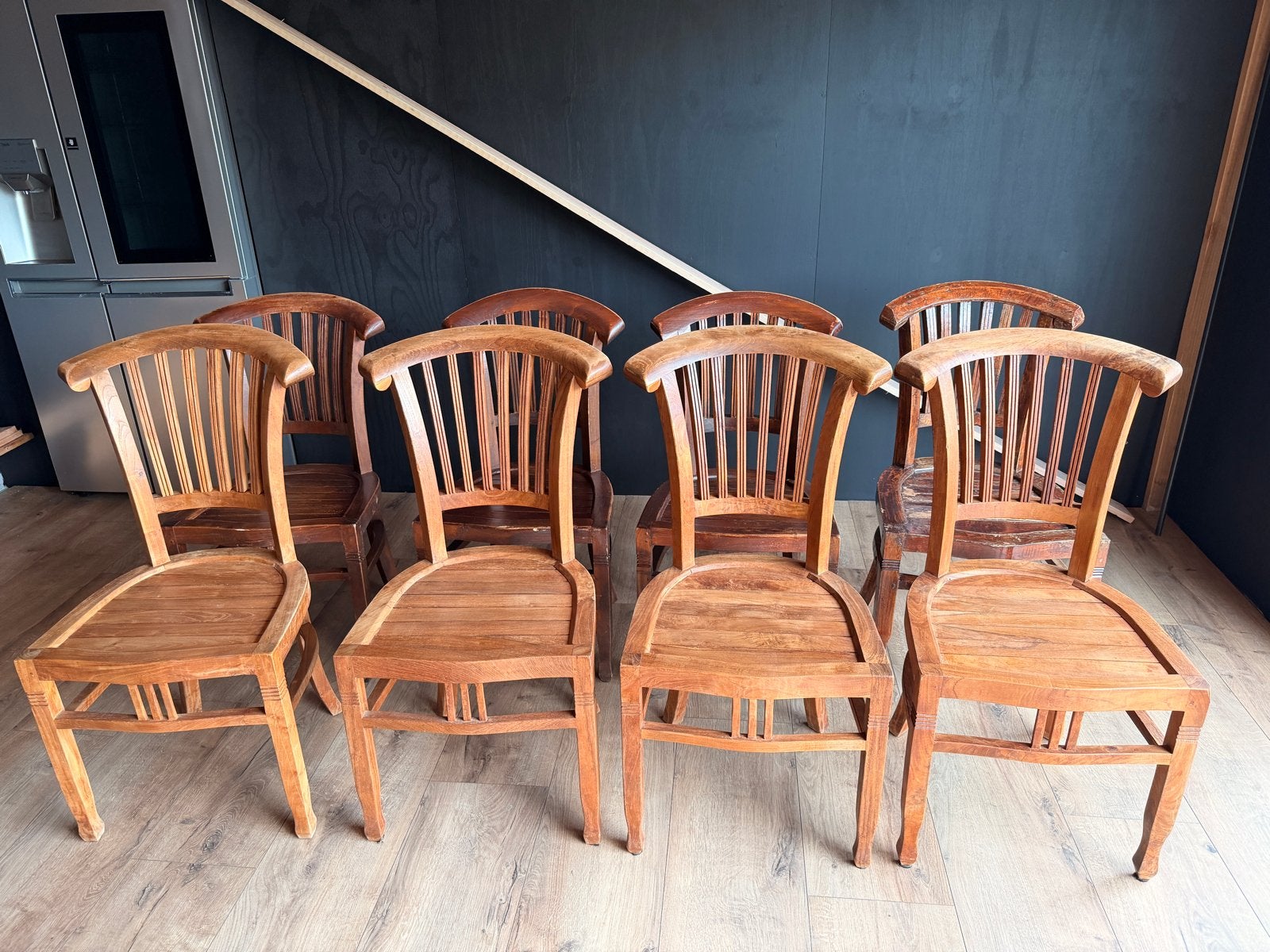 Set van 8 Teakhouten Stoelen - Klassiek Design, Ophalen