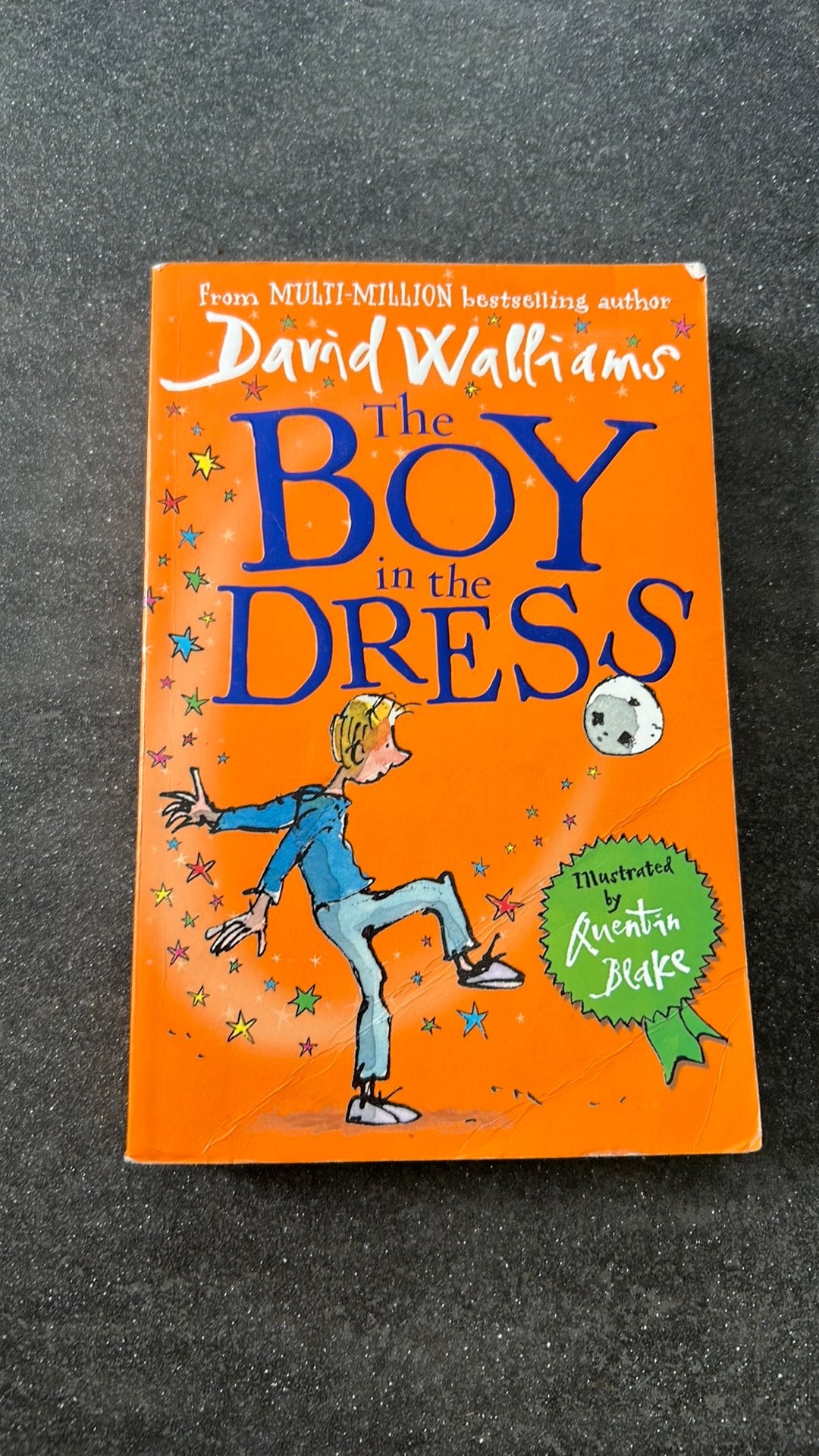 The Boy in the Dress: A book by David Walliams, Ophalen of Verzenden, Zo goed als nieuw