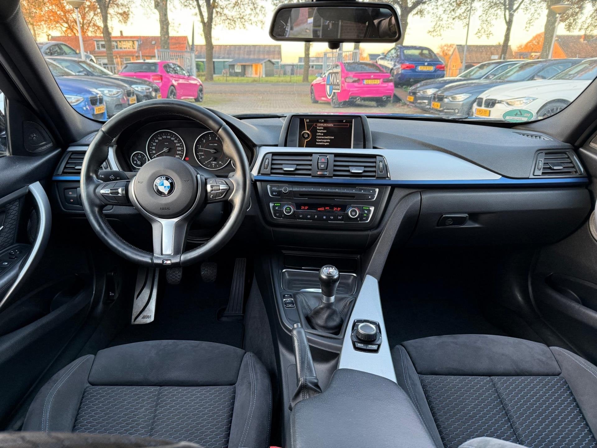 BMW 3-serie Touring 316i M Sport|Nieuwe Ketting + Klepseals|, Auto's, BMW, Gebruikt, 4 cilinders, Blauw, Alcantara