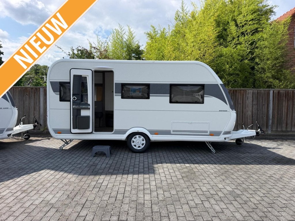 Hobby On Tour 460 DL ACTIEPRIJS!, Caravans en Kamperen, Caravans, Hobby, Bedrijf, Treinzit, 4 tot 5 meter