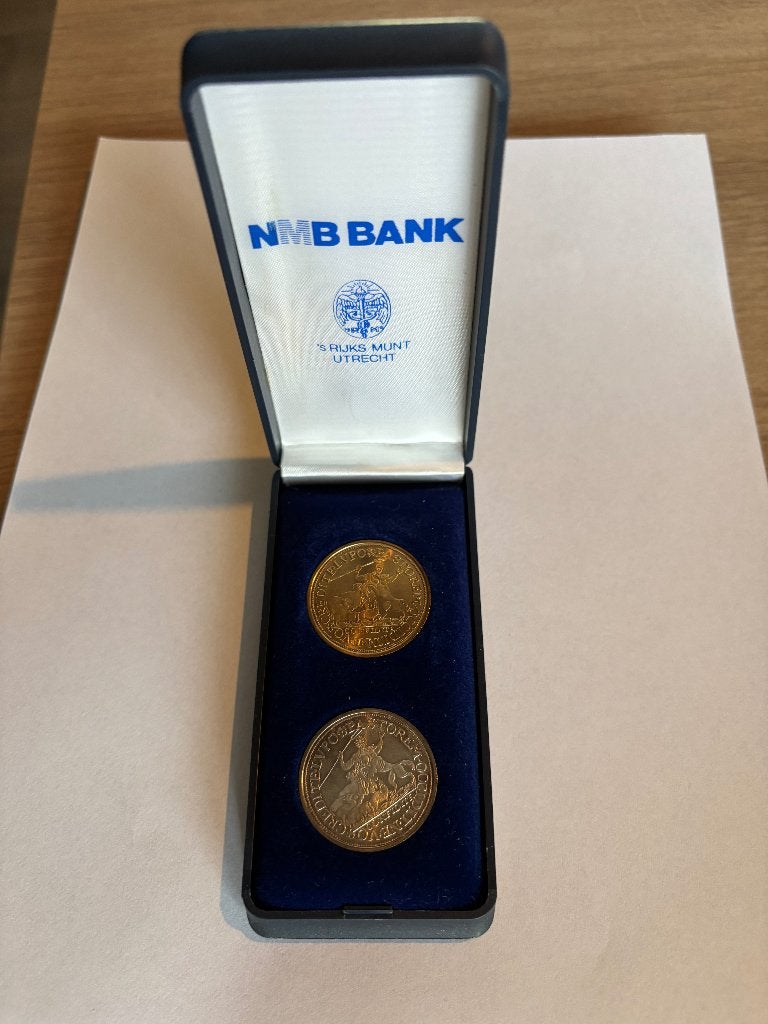 Zilveren en bronzen herdenkingsset 1984 - Willem van Oranje, Verzenden, Koningin Beatrix, Overige waardes, Setje
