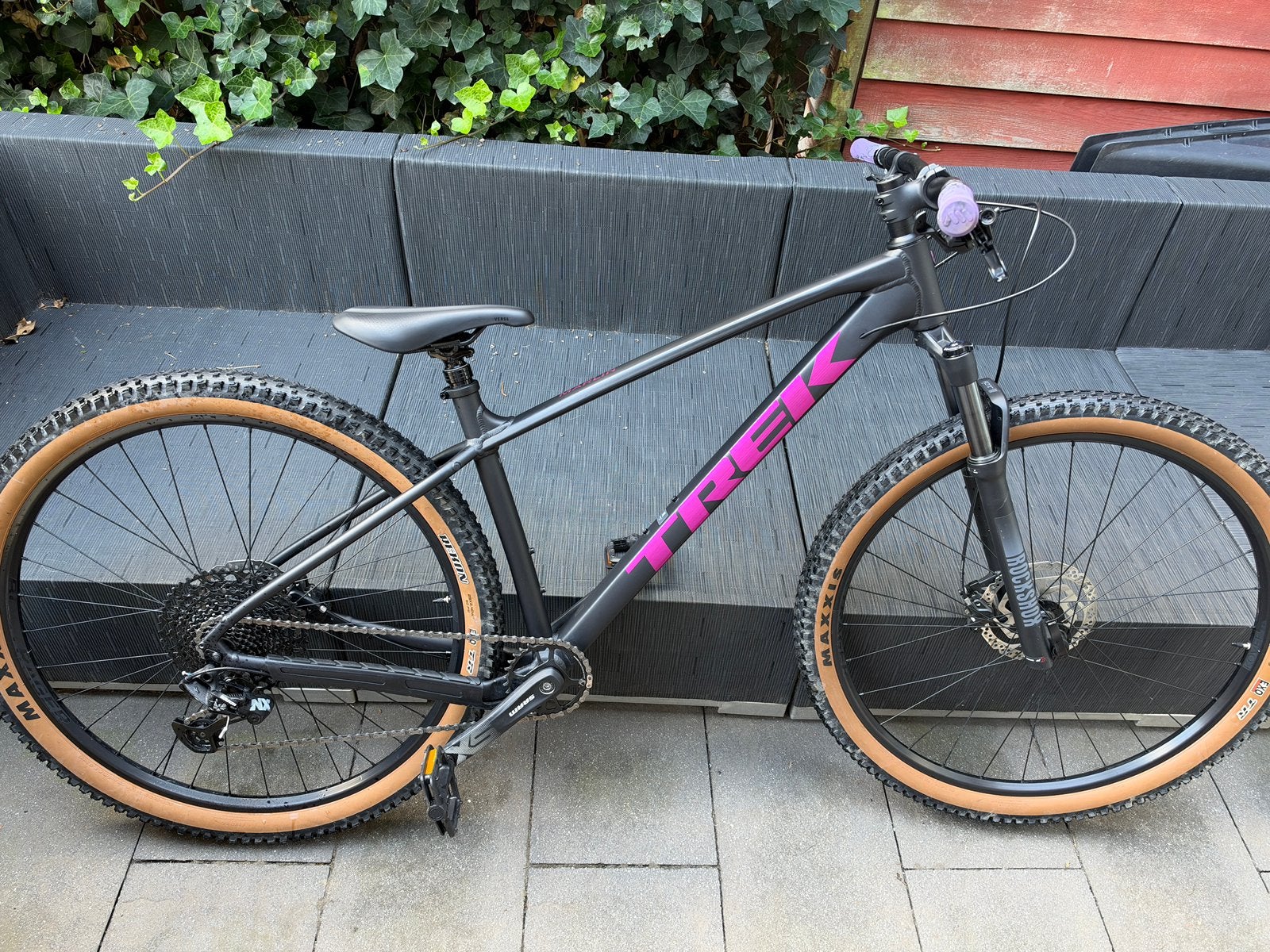 Trek Marlin 7 2026 maat M Dropper Post zo goed als nieuw