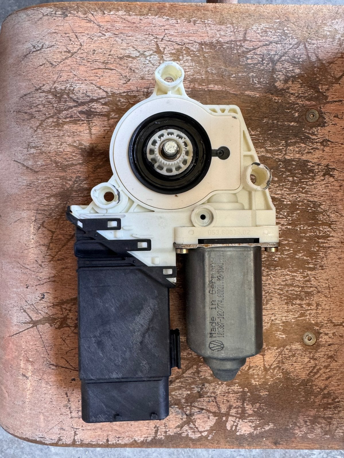 VW Golf 4 Raammechanisme Motor Linksvoor - Origineel, Verzenden, Gebruikt, Volkswagen