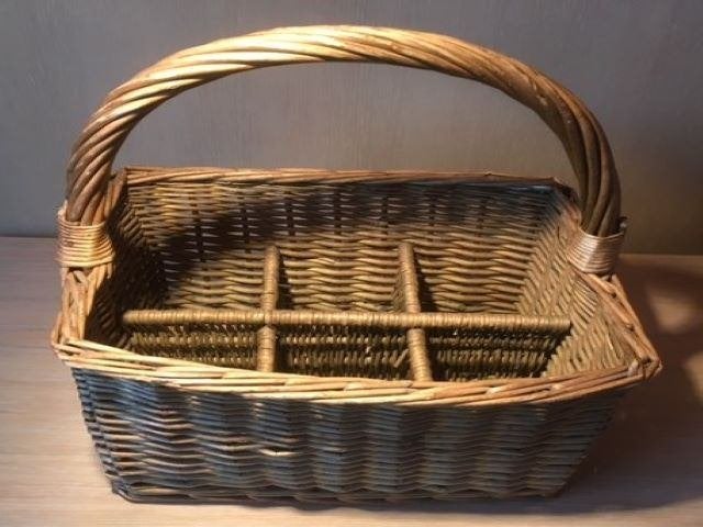 Rieten flessenmand 6 flessen - vintage wilgentenen, Gebruikt, Met handvatten, Overige typen, Ophalen of Verzenden