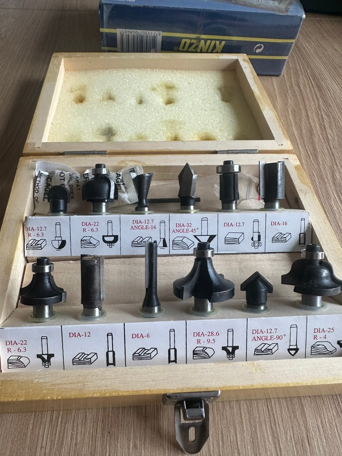 KINZO 12-delige frezenset voor hout, Ophalen of Verzenden, Zo goed als nieuw, Elektrisch, Overige soorten