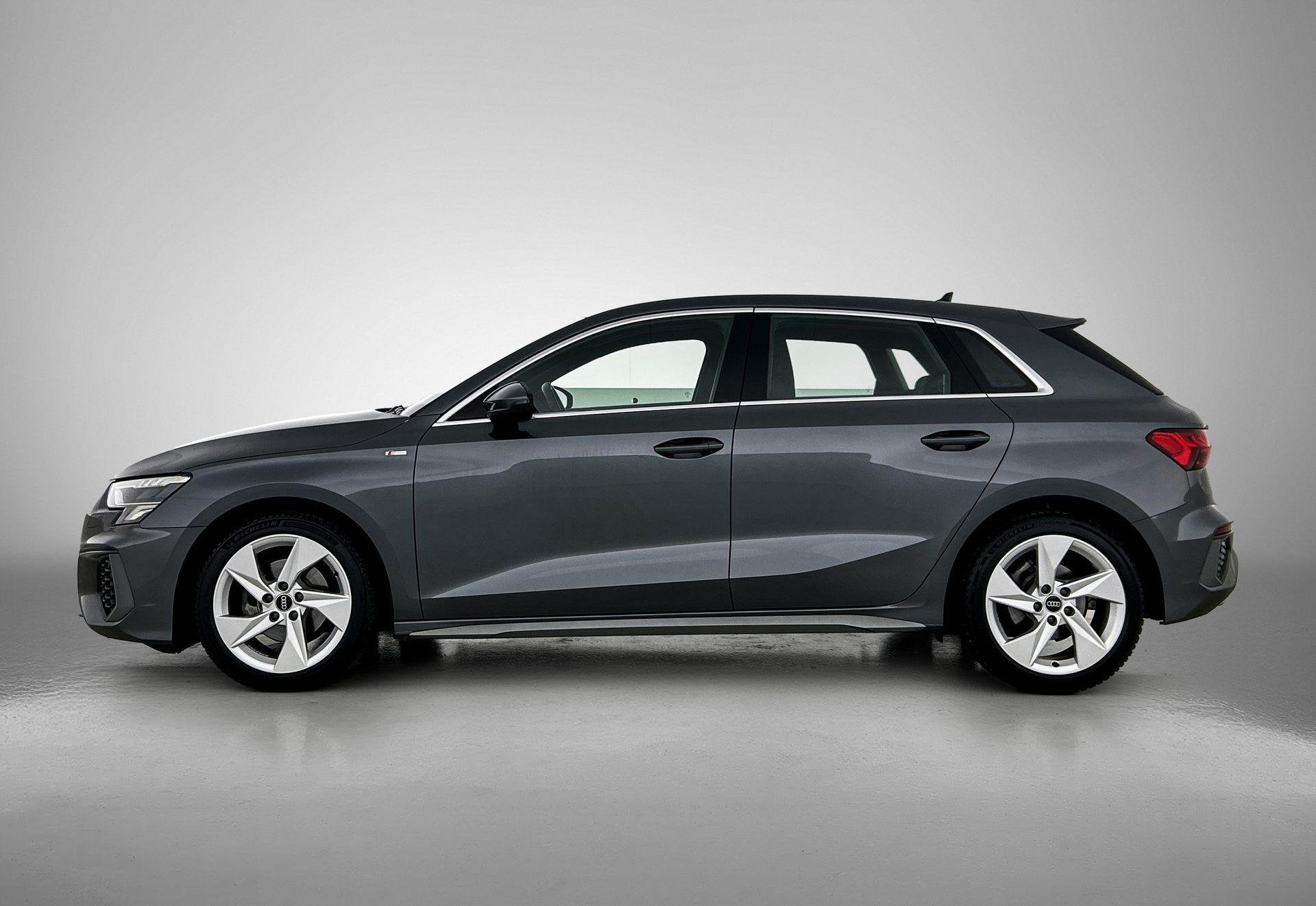 Audi A3 Sportback 30 TFSI S edition 110 PK | Automaat | Clim, Auto's, Gebruikt, Leder en Stof, Origineel Nederlands, Bedrijf